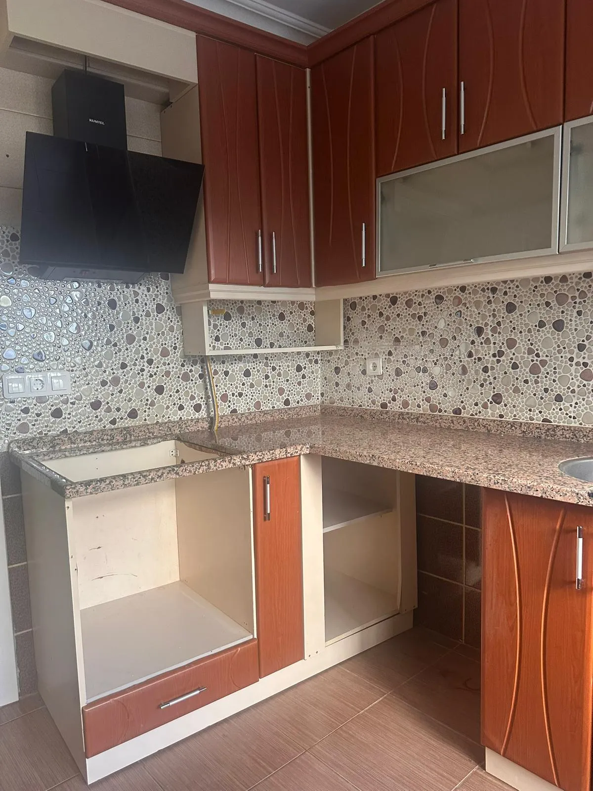 Sahil Evlerinde Bahçeli Doğalgazlı 2+1 Kiralık Ev