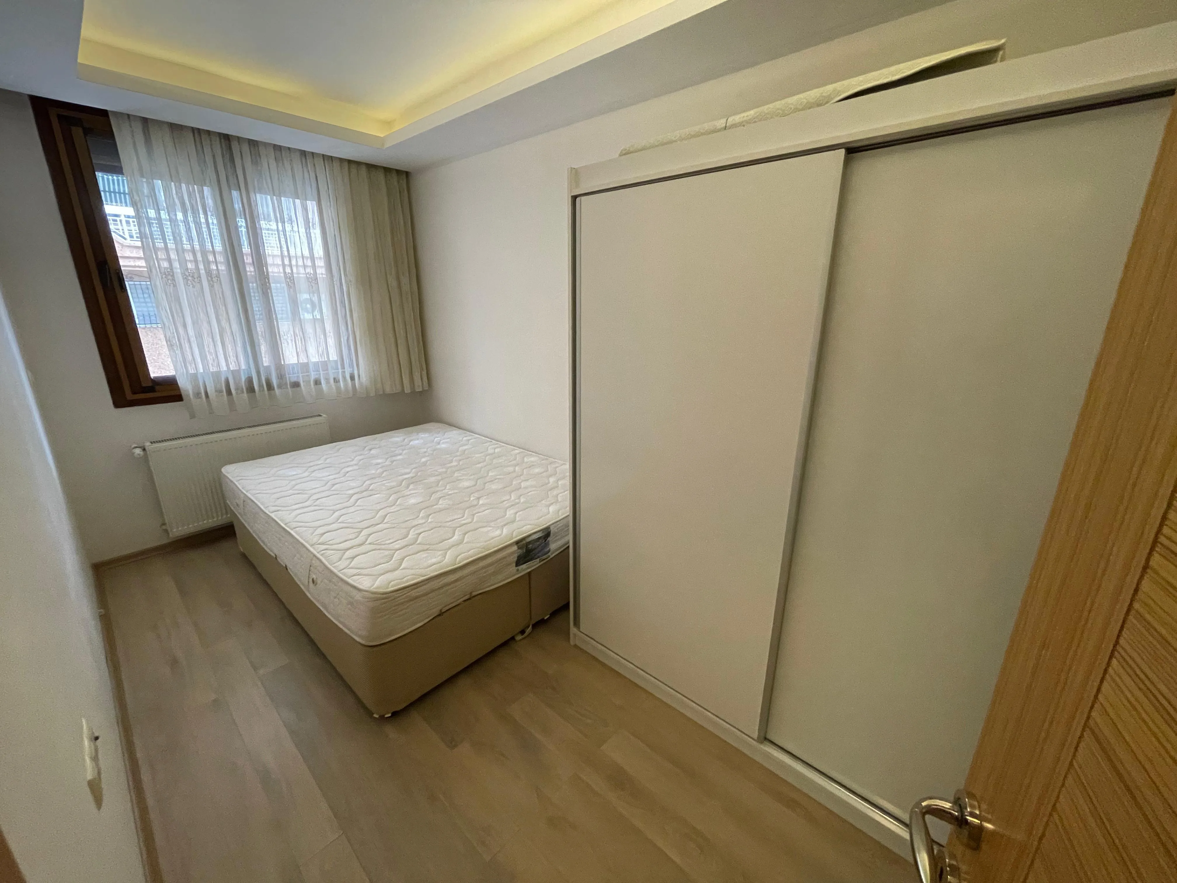 ÖZLER EMLAK-ATAKENT YALI MAH. 1+1 KOMBİLİ Y.ZEMİN DAİRE SATILIKTIR