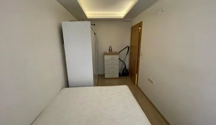 ÖZLER EMLAK-ATAKENT YALI MAH. 1+1 KOMBİLİ Y.ZEMİN DAİRE SATILIKTIR