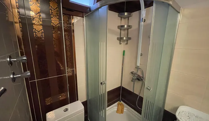 ÖZLER EMLAK-ATAKENT YALI MAH. 1+1 KOMBİLİ Y.ZEMİN DAİRE SATILIKTIR