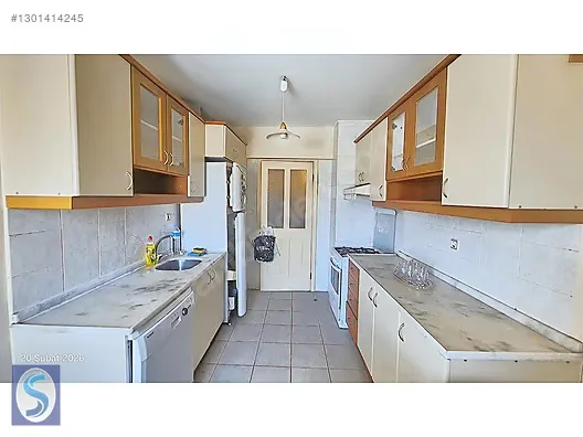 Karşıyaka Bahçelievlerde 3+1 149m2 arakat satılık daire