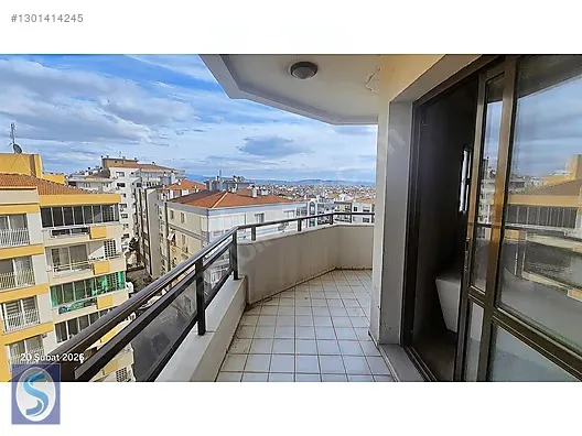 Karşıyaka Bahçelievlerde 3+1 149m2 arakat satılık daire