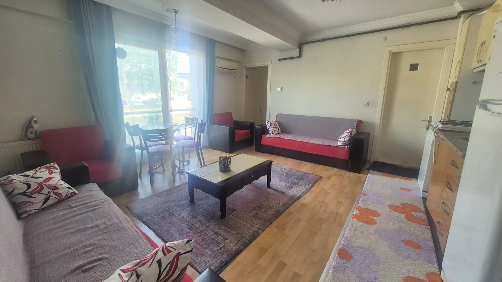 İzmir Buca Adatepe Mahallesi İİBF ve Kampüs Yakınında 1+1 Eşyalı Kiralık Daire