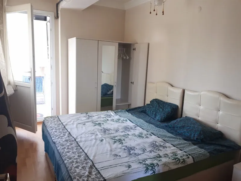 İzmir Buca Adatepe Mahallesi İİBF ve Kampüs Yakınında 1+1 Eşyalı Kiralık Daire