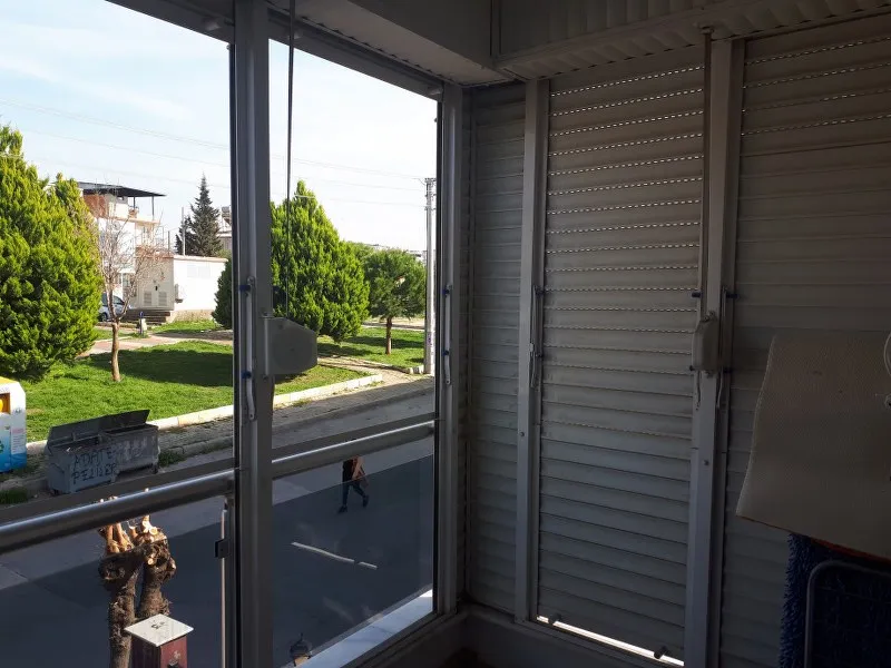 İzmir Buca Adatepe Mahallesi İİBF ve Kampüs Yakınında 1+1 Eşyalı Kiralık Daire