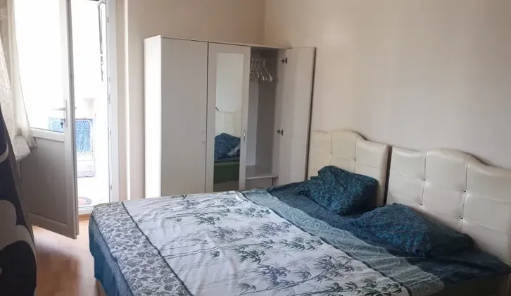 İzmir Buca Adatepe Mahallesi İİBF ve Kampüs Yakınında 1+1 Eşyalı Kiralık Daire