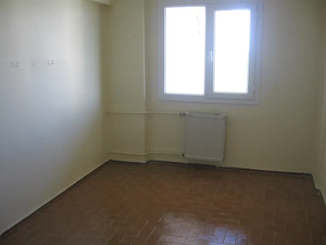 Huzur Mahallesinde Çağdaş Orko Sitesi 3+1 Ara Kat Kiralık Daire