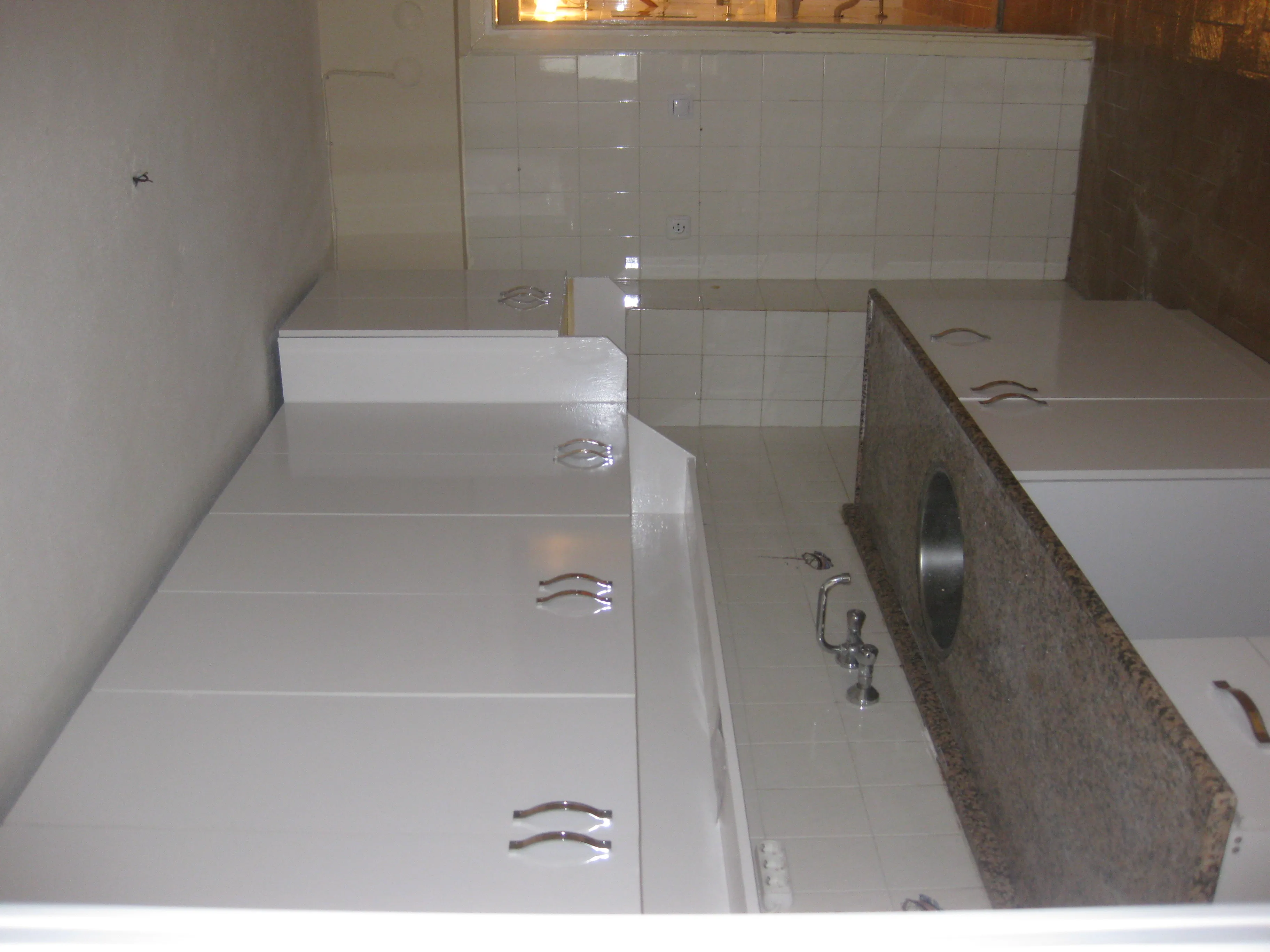 Huzur Mahallesinde Çağdaş Orko Sitesi 3+1 Ara Kat Kiralık Daire