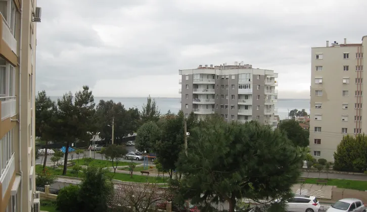 Huzur Mahallesinde Çağdaş Orko Sitesi 3+1 Ara Kat Kiralık Daire