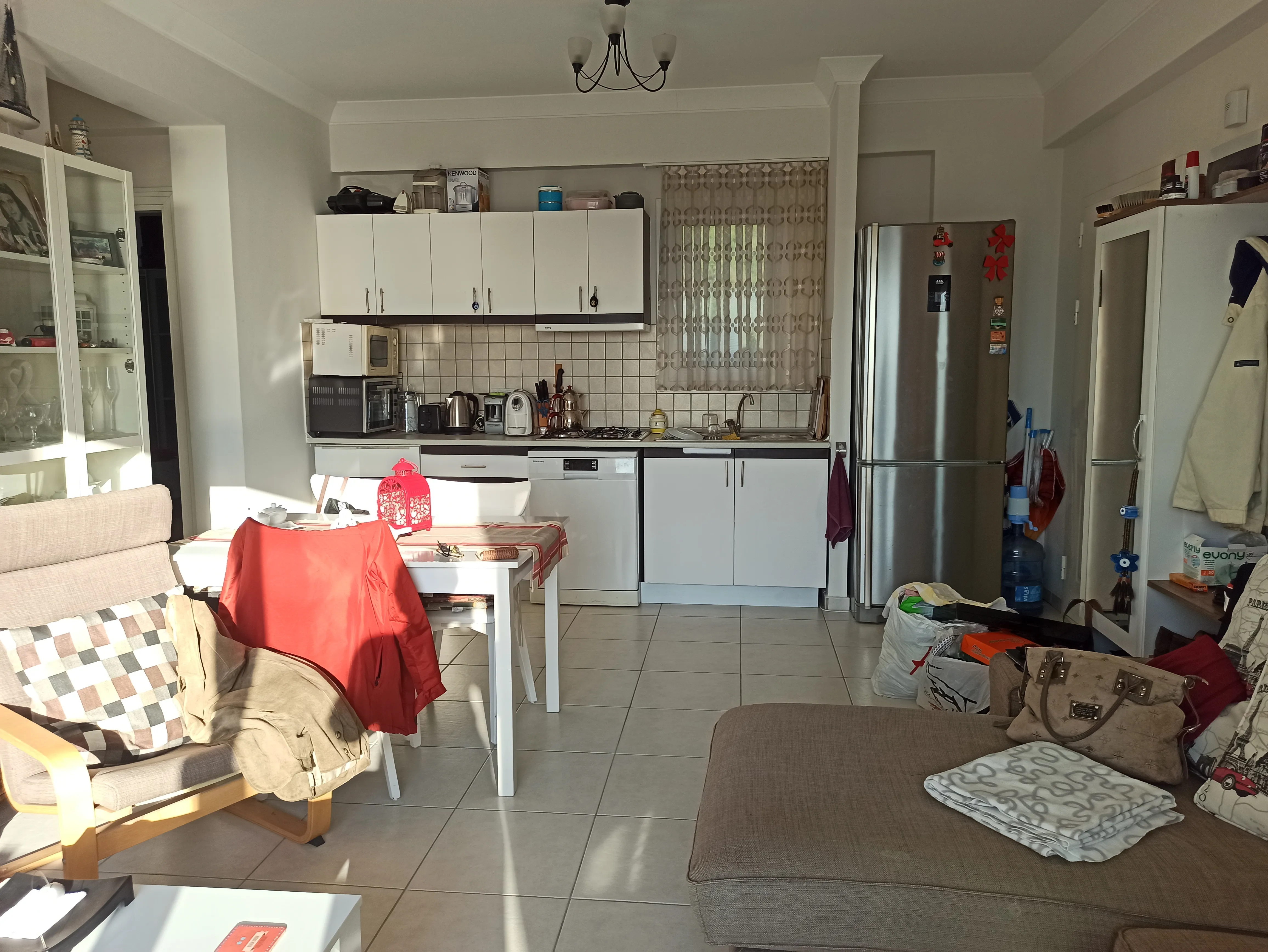 MİLAS GÜLLÜK'TE SUNSET APARTMANLARI SİTESİNDE 2+1 KOMPLE DENİZ HAVUZ MANZARALI DAİRE
