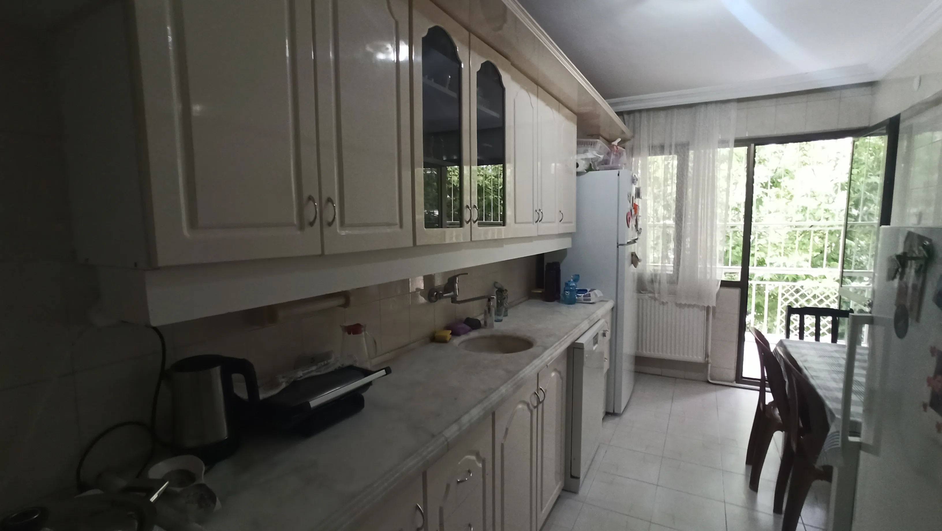 KARŞIYAKA ALAYBEY'DE4+1 ASANSÖRLÜ 2. KAT 150M2 DAİRE