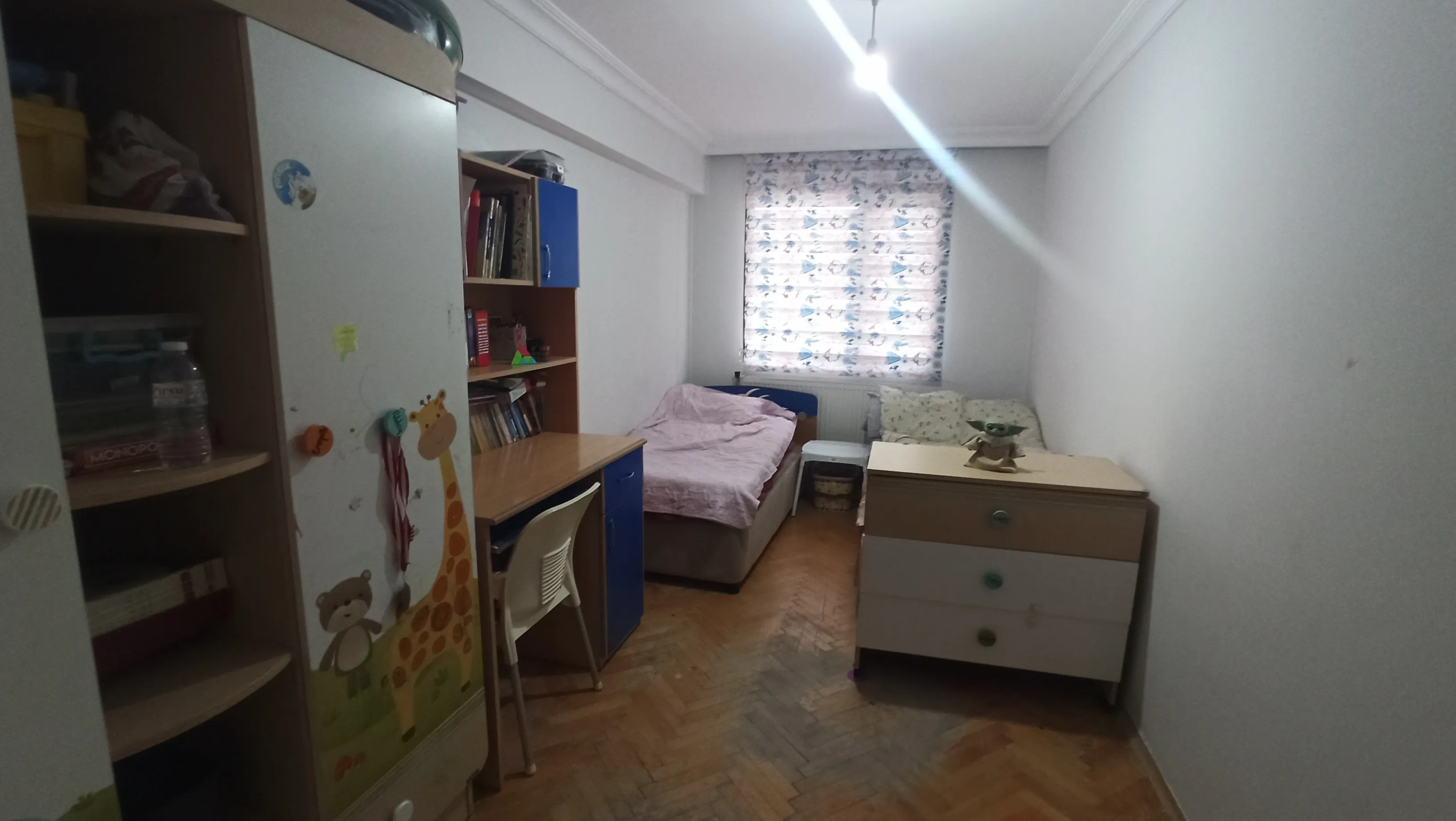 KARŞIYAKA ALAYBEY'DE4+1 ASANSÖRLÜ 2. KAT 150M2 DAİRE