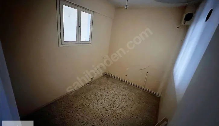 Karabağlar Bozyaka'da 3 Kat İmarlı 226 m² Müstakil Ev / Arsa