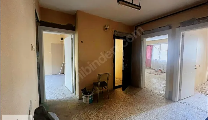 Karabağlar Bozyaka'da 3 Kat İmarlı 226 m² Müstakil Ev / Arsa