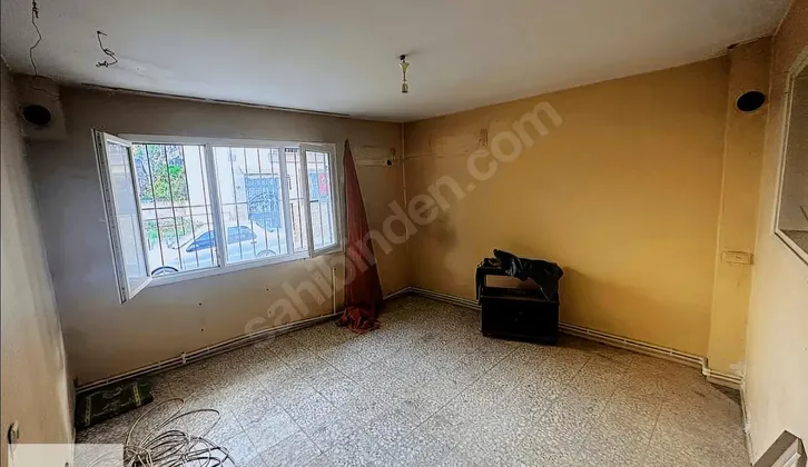 Karabağlar Bozyaka'da 3 Kat İmarlı 226 m² Müstakil Ev / Arsa