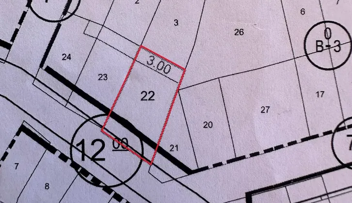Karabağlar Bozyaka'da 3 Kat İmarlı 226 m² Müstakil Ev / Arsa