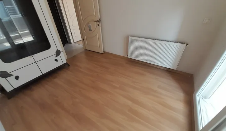Ertürk Emlak Menderes Merkezde Arakat 2+1 Satılık 115m2 Daire