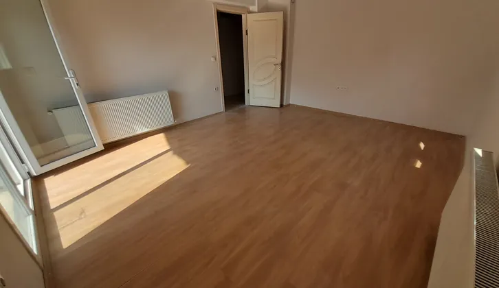 Ertürk Emlak Menderes Merkezde Arakat 2+1 Satılık 115m2 Daire