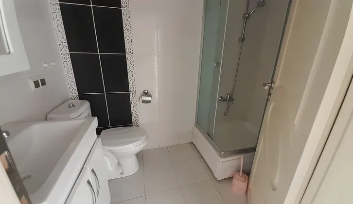 Ertürk Emlak Menderes Merkezde Arakat 2+1 Satılık 115m2 Daire