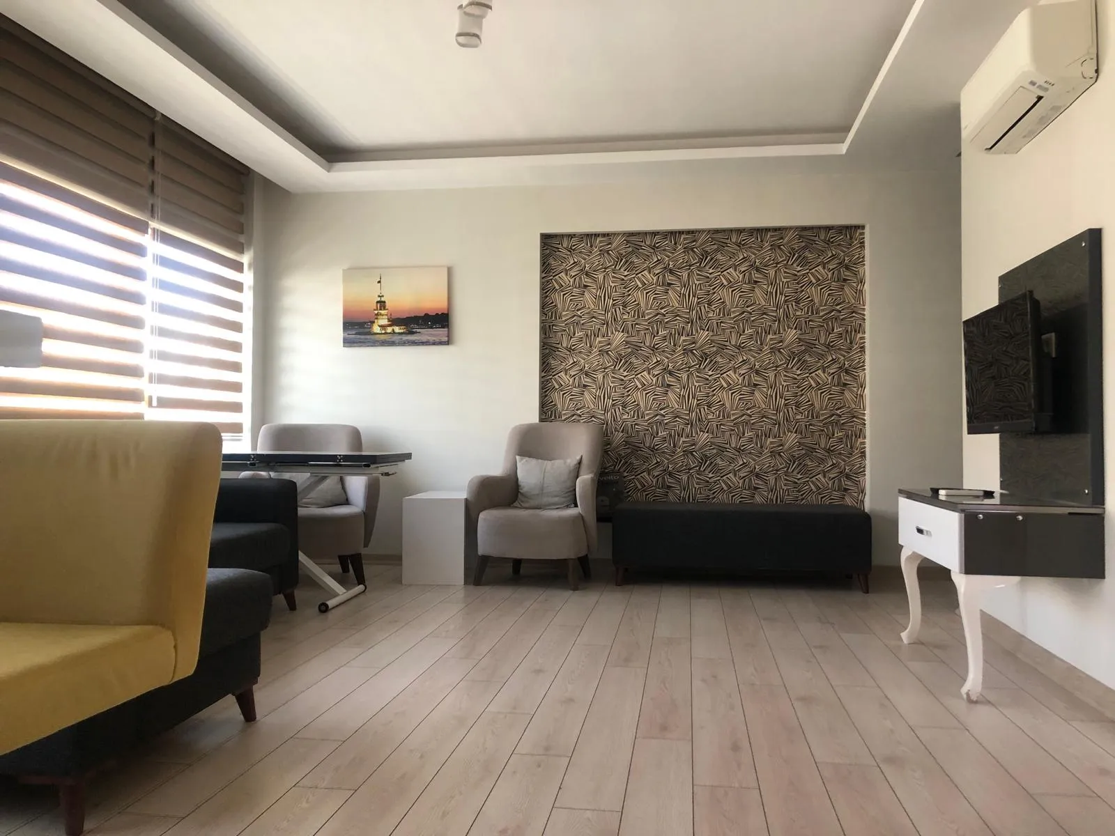 Karabağlar Muammer Akar Mahallesi 1+1 Eşyalı Kiralık Daire