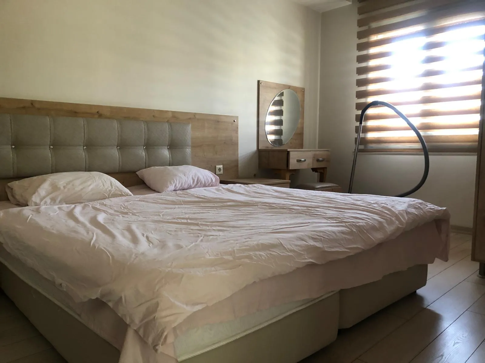 Karabağlar Muammer Akar Mahallesi 1+1 Eşyalı Kiralık Daire