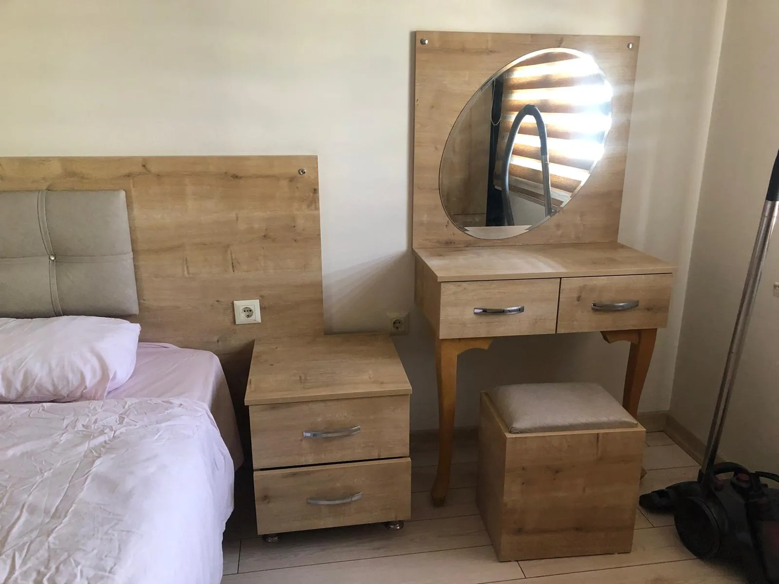 Karabağlar Muammer Akar Mahallesi 1+1 Eşyalı Kiralık Daire