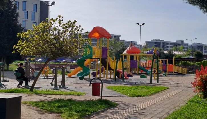 Çiğli Acıbadem Kent Hastanesi Karşısı Harika Lokasyona Sahip Fırsat Daire
