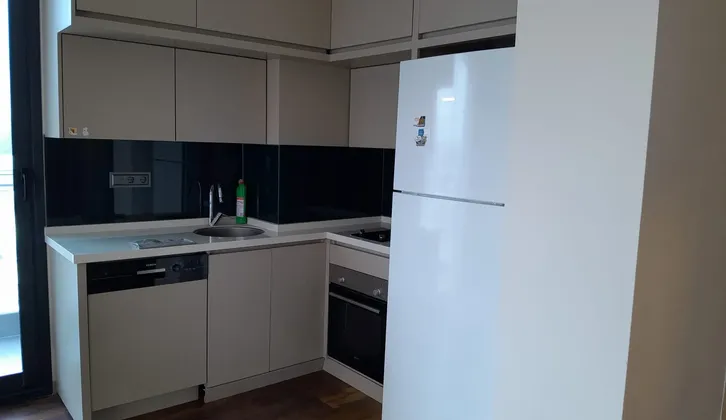 bornovada kiralık daire bir atı bir eşyalı