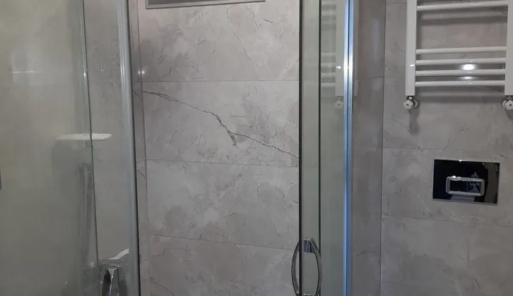 bornovada kiralık daire bir atı bir eşyalı