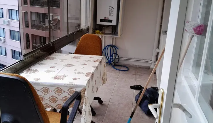 bornovada kıralık  üç artı bir eşyalı ful