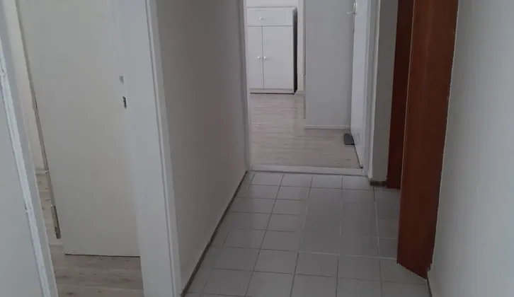 bornovada kıralık  üç artı bir eşyalı ful