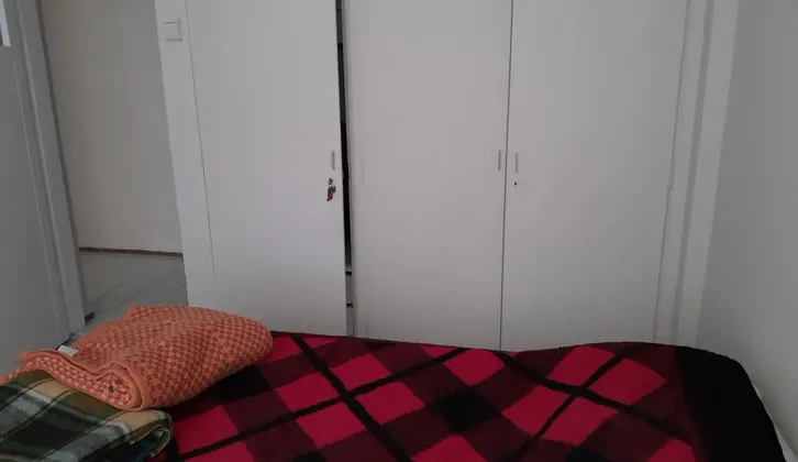 bornovada kıralık  üç artı bir eşyalı ful