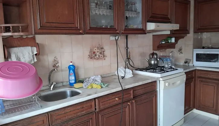 bornovada kıralık  üç artı bir eşyalı ful