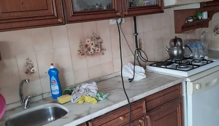 bornovada kıralık  üç artı bir eşyalı ful