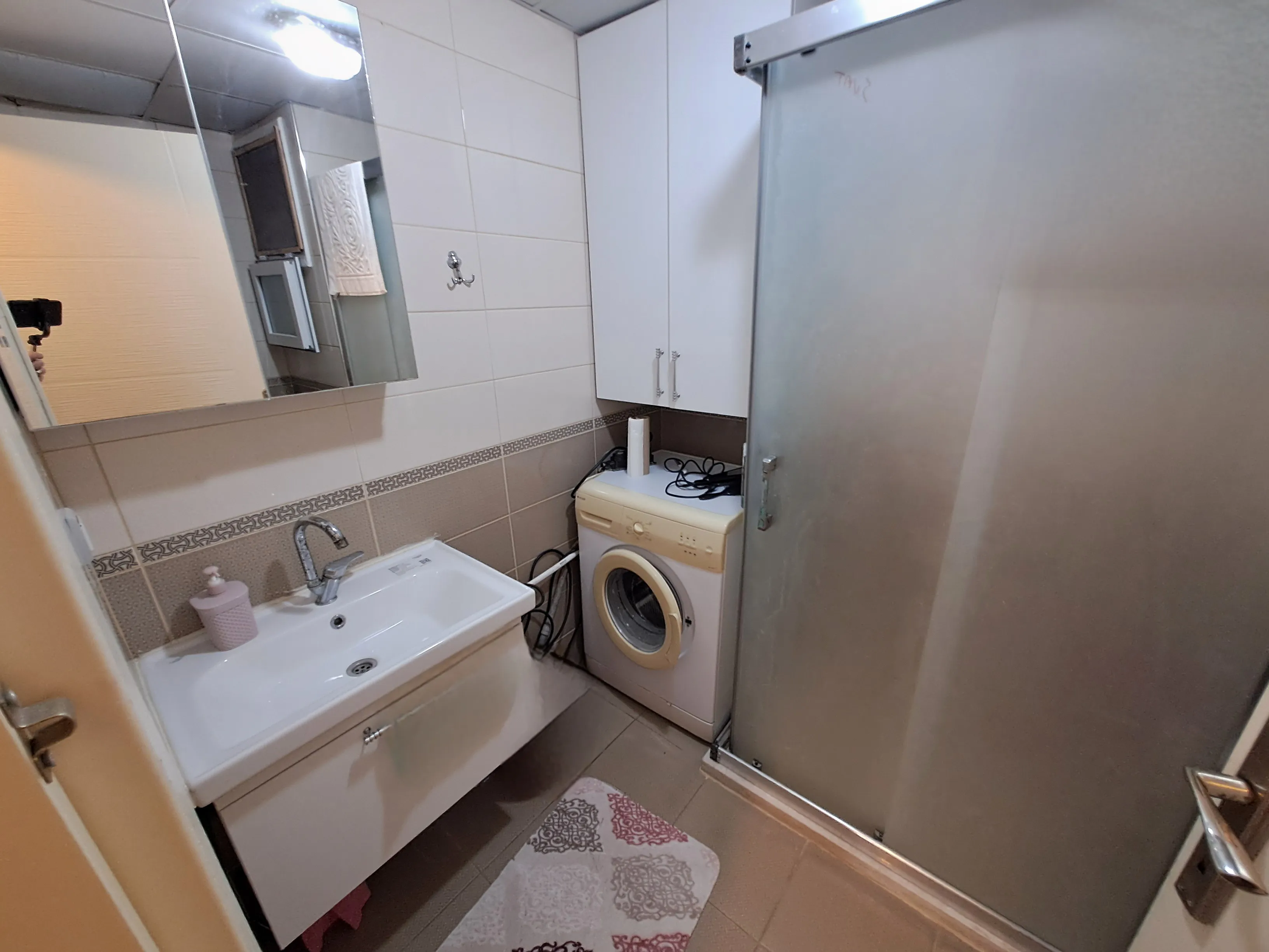 BU FIYATLA SON GUNLER‼️Yenifoça'da Butik Site İçinde Takasa Uygun Eşyalı 1+1 Bahçe Katı Daire