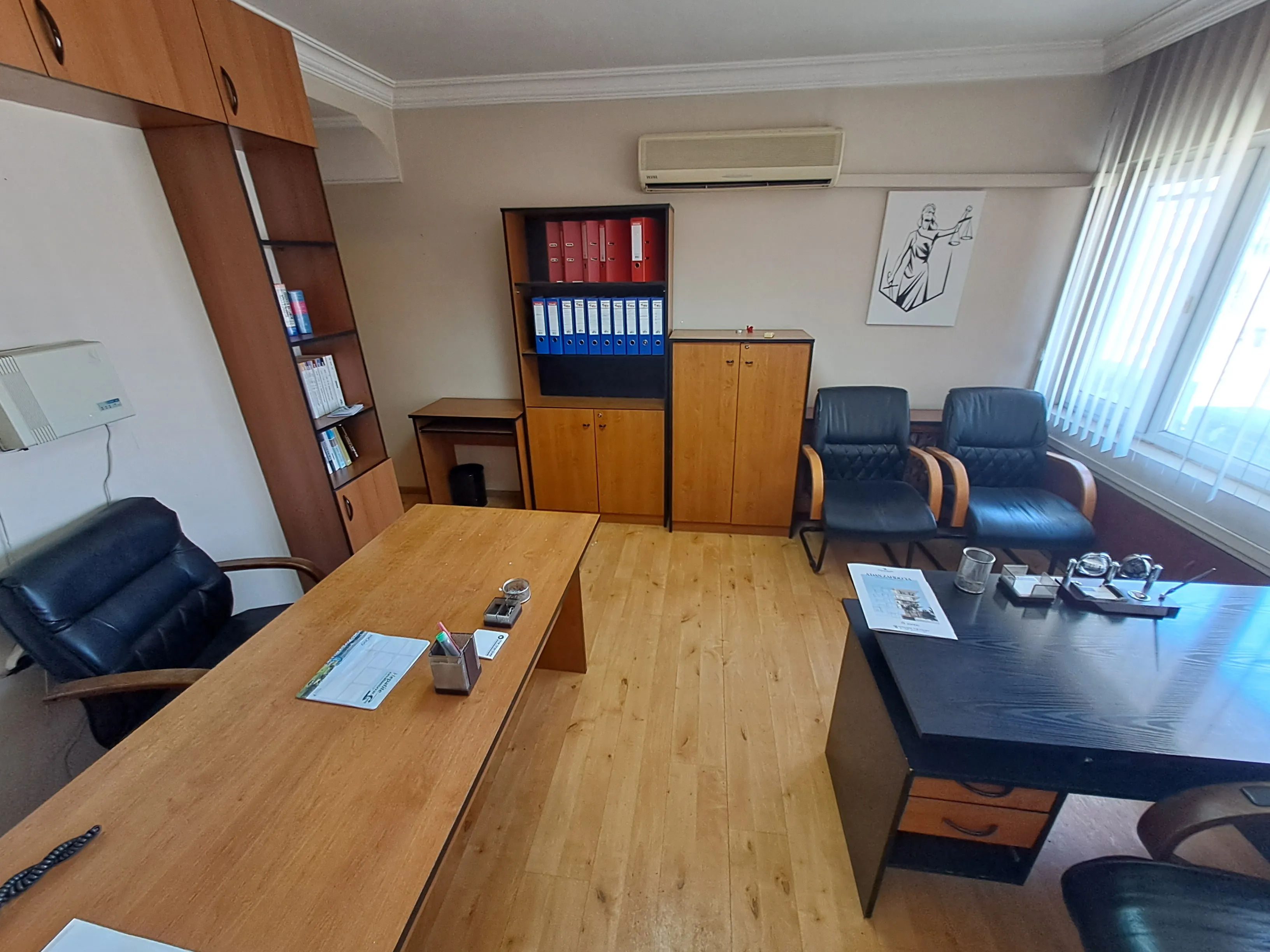 Konak Meydanı Yakını Merkezi Konumlu Komple Mobilyalı FIRSAT FIYAT AVANTAJIYLA 1+1 Ofis