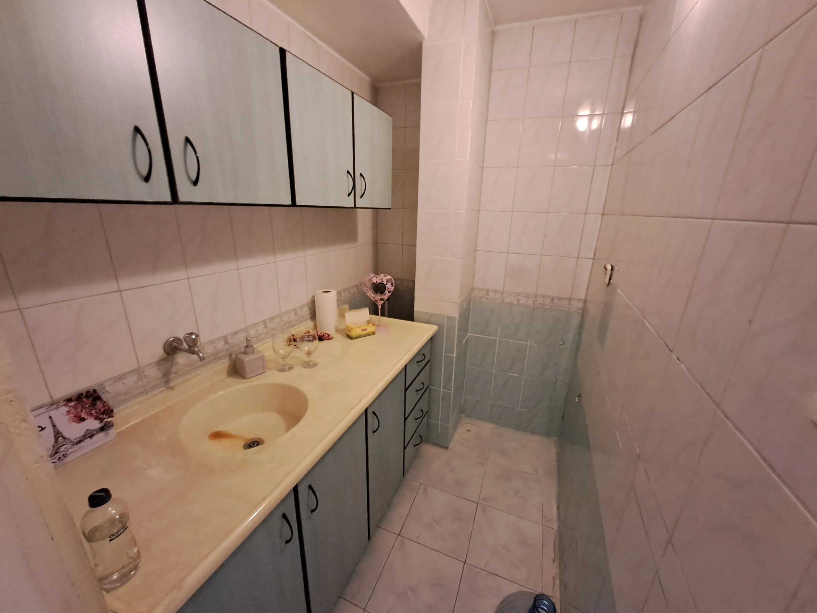 Konak Meydanı Yakını Merkezi Konumlu Komple Mobilyalı FIRSAT FIYAT AVANTAJIYLA 1+1 Ofis