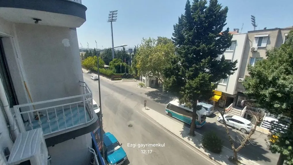 Buca Şirinyer Koşu ve Buca Tıp Karşısı 3+1 Eşyalı Daire