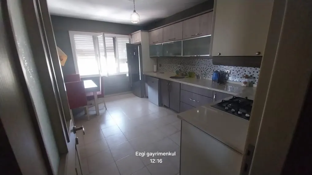 Buca Şirinyer Koşu ve Buca Tıp Karşısı 3+1 Eşyalı Daire