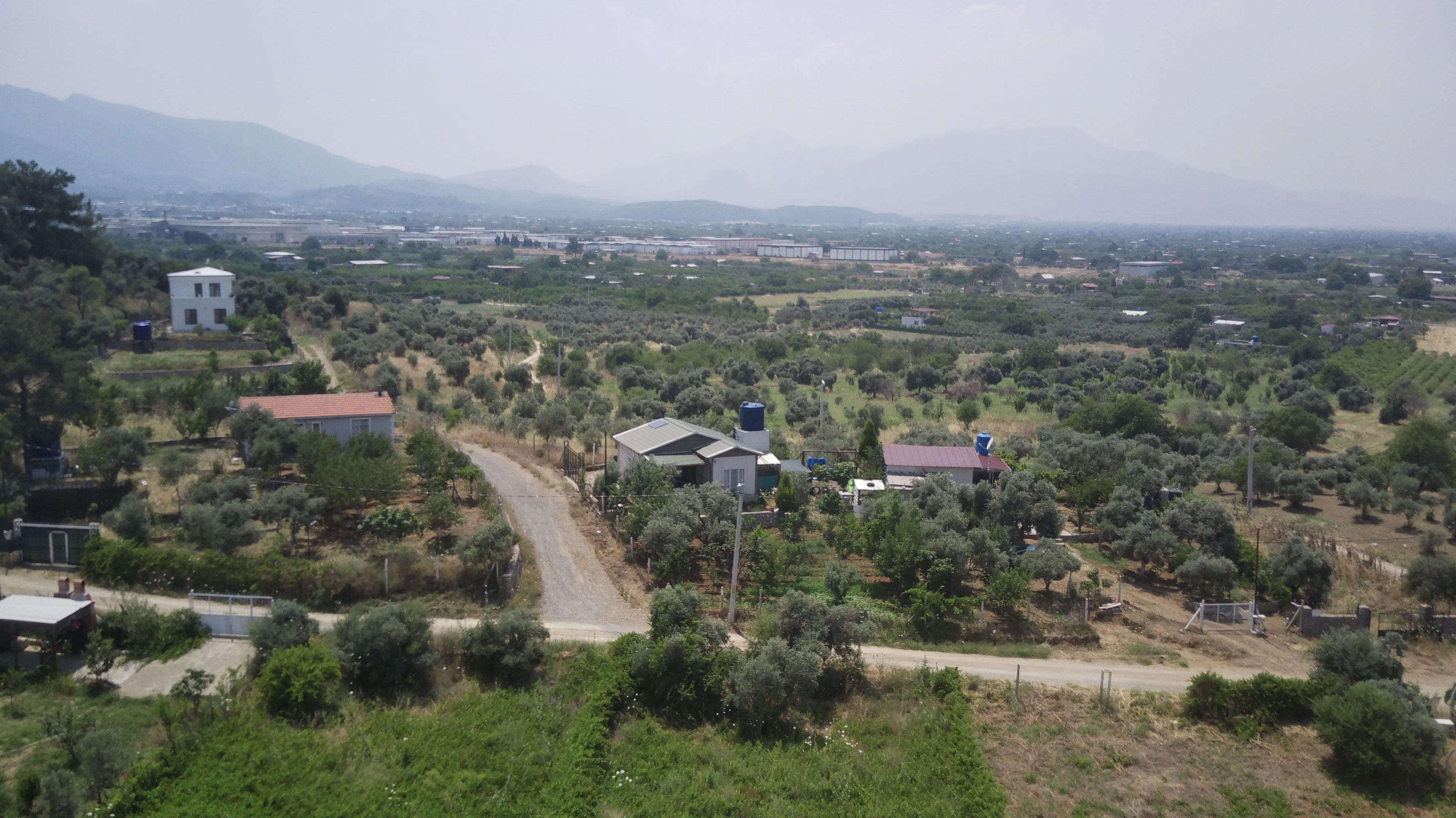 İzmir Kemalpaşa Armutlu Hürriyet Mahallesi'nde 700 m² Satılık İmarlı Arsa