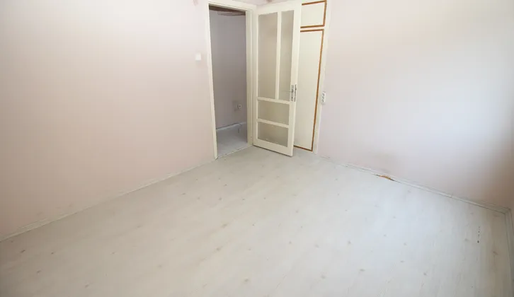 Hıfzıssıhha Meydan Köşe 3 Cephe Arakat 3+1 Otoparklı Daire