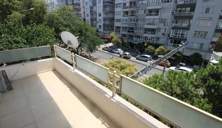 Hıfzıssıhha Meydan Köşe 3 Cephe Arakat 3+1 Otoparklı Daire
