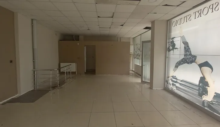 BUCADA KÖŞE BAHÇELİ ÇİFT CEPHELİ SATILIK 96m² DÜKKAN