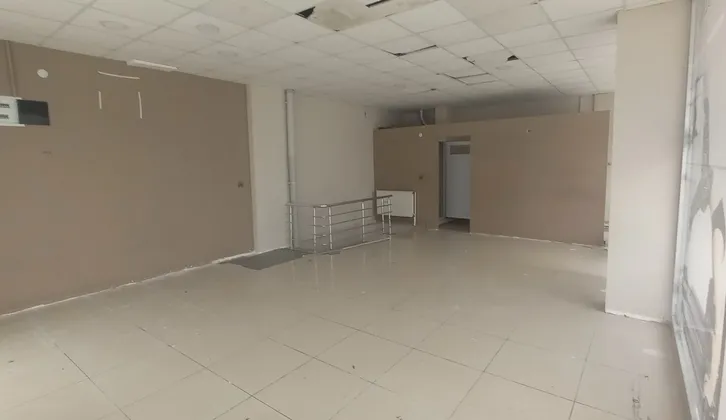BUCADA KÖŞE BAHÇELİ ÇİFT CEPHELİ SATILIK 96m² DÜKKAN