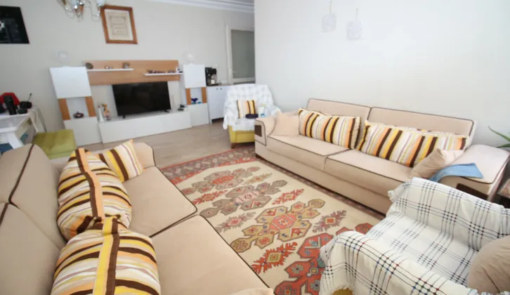 Basınsitesi Mah. Otoparklı Doğalgazlı Bakımlı 2+1