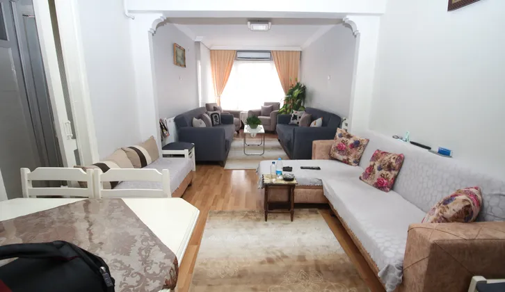 Göztepe Metro, İkçü Yakını Doğalgazlı 2+1 Satılık Daire