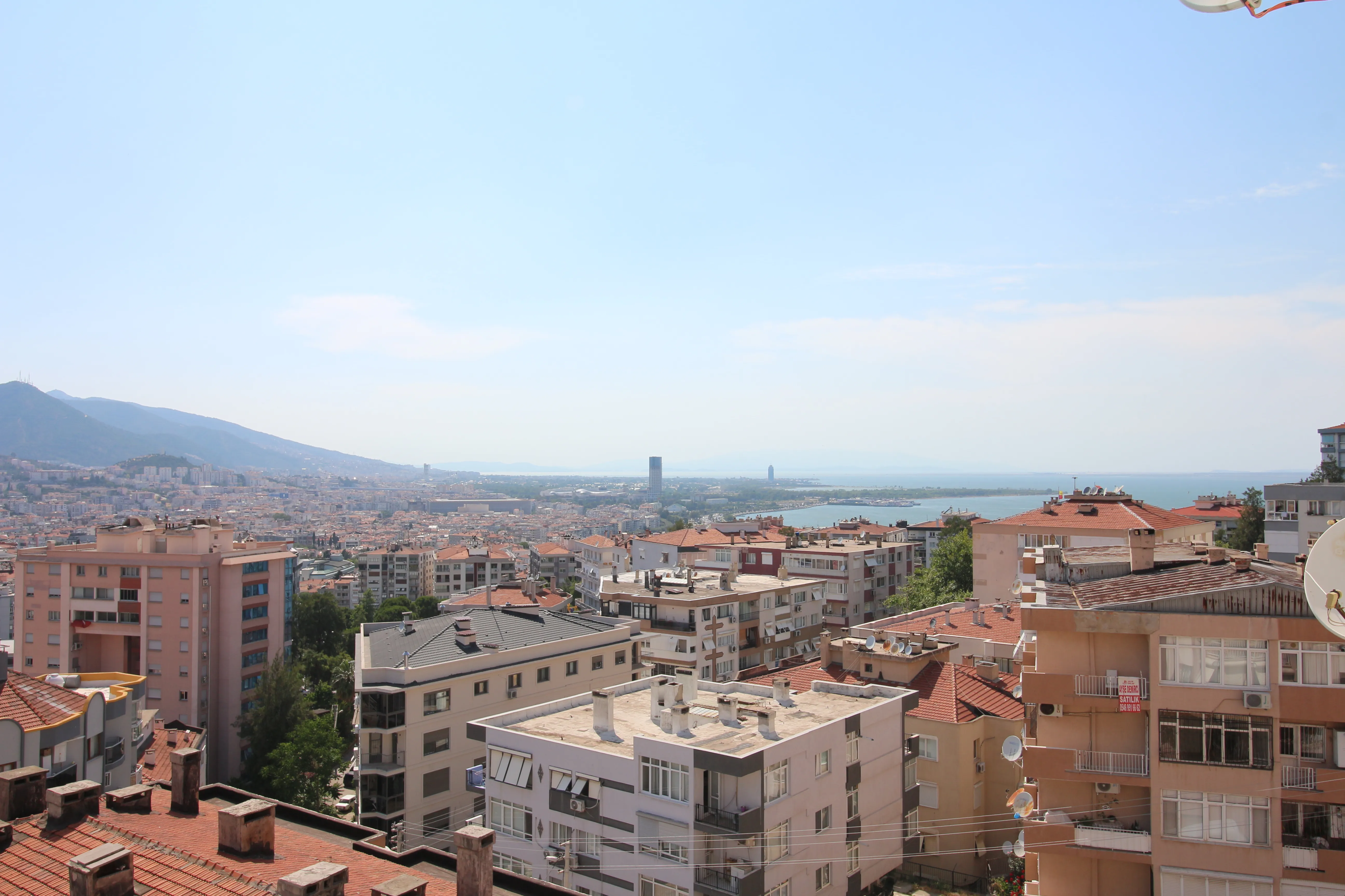 Basınsitesi Mah. Deniz Manzaralı Önü Açık 3+1