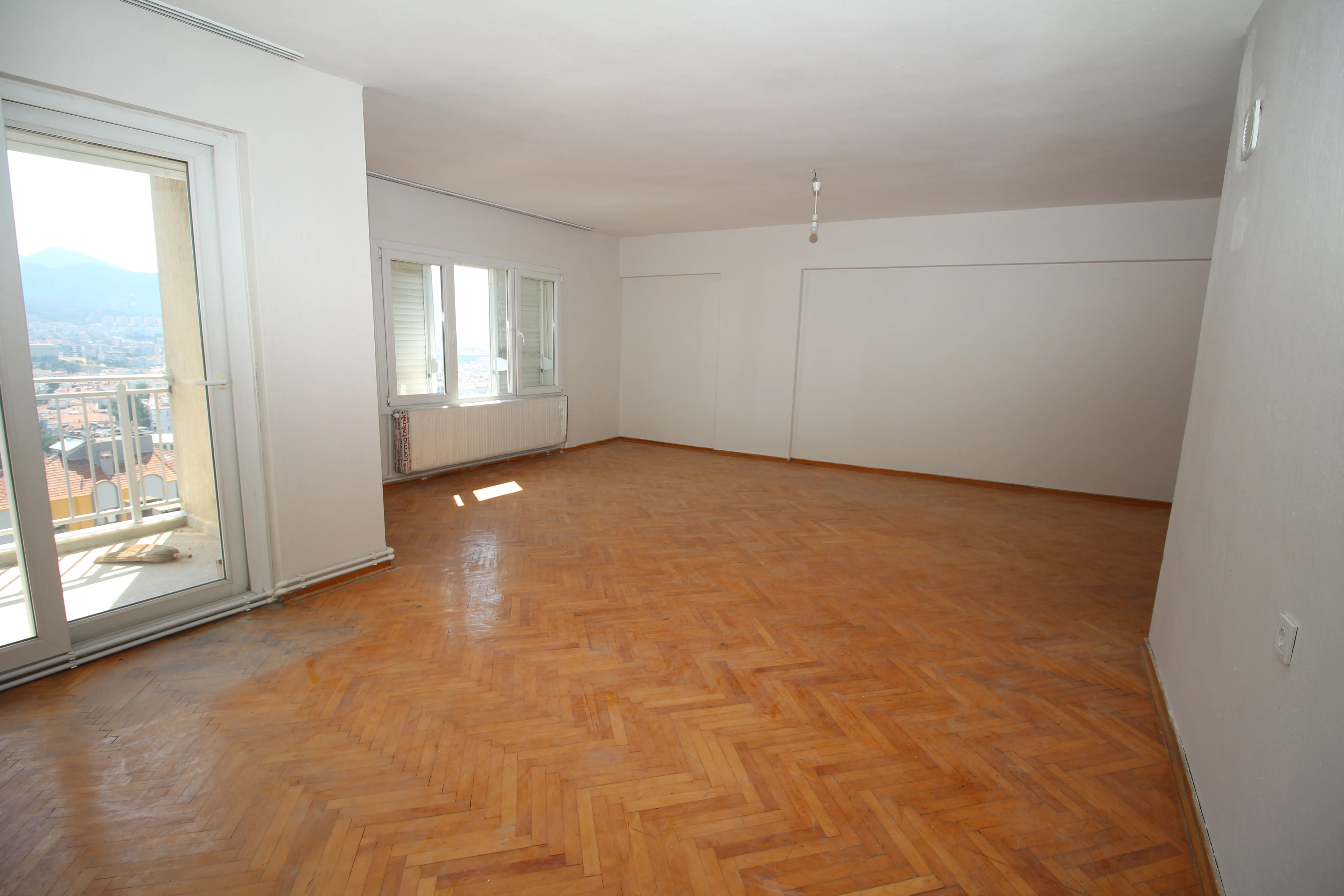 Basınsitesi Mah. Deniz Manzaralı Önü Açık 3+1