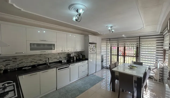Özdere Çukuraltı Deniz ve Doğa Manzaralı Tripleks Eşyalı Villa