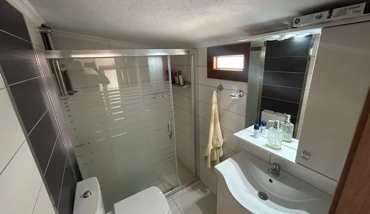 Özdere Çukuraltı Deniz ve Doğa Manzaralı Tripleks Eşyalı Villa
